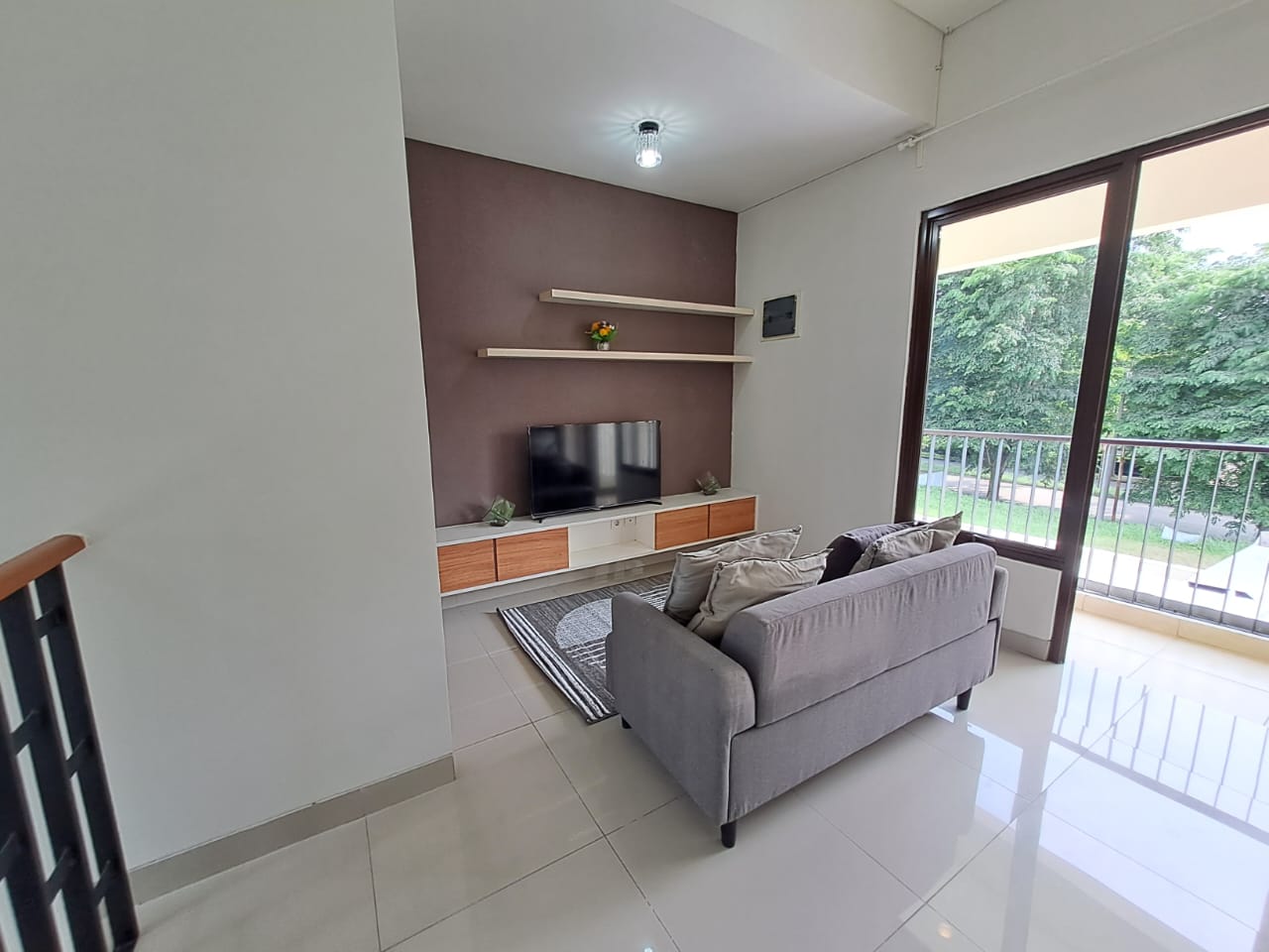 Rumah Disewakan Fully Furnished di Cluster Simpruk Forest Green Lippo Cikarang